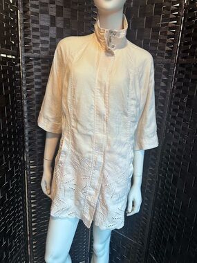 Chicos pink/peach eyelet linen, zip long topper jacket. chico size 1-10